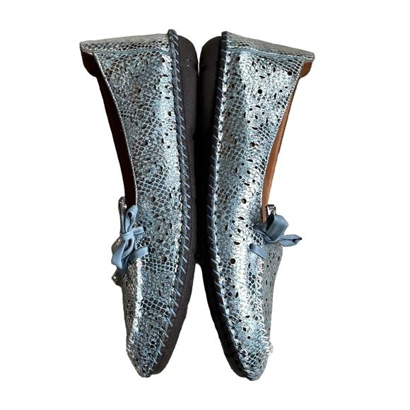 PHANY Metallic Blue Silver Leather Flats Shoes Loafers Womens EU 37 / US 6.5 - Picture 4 of 13